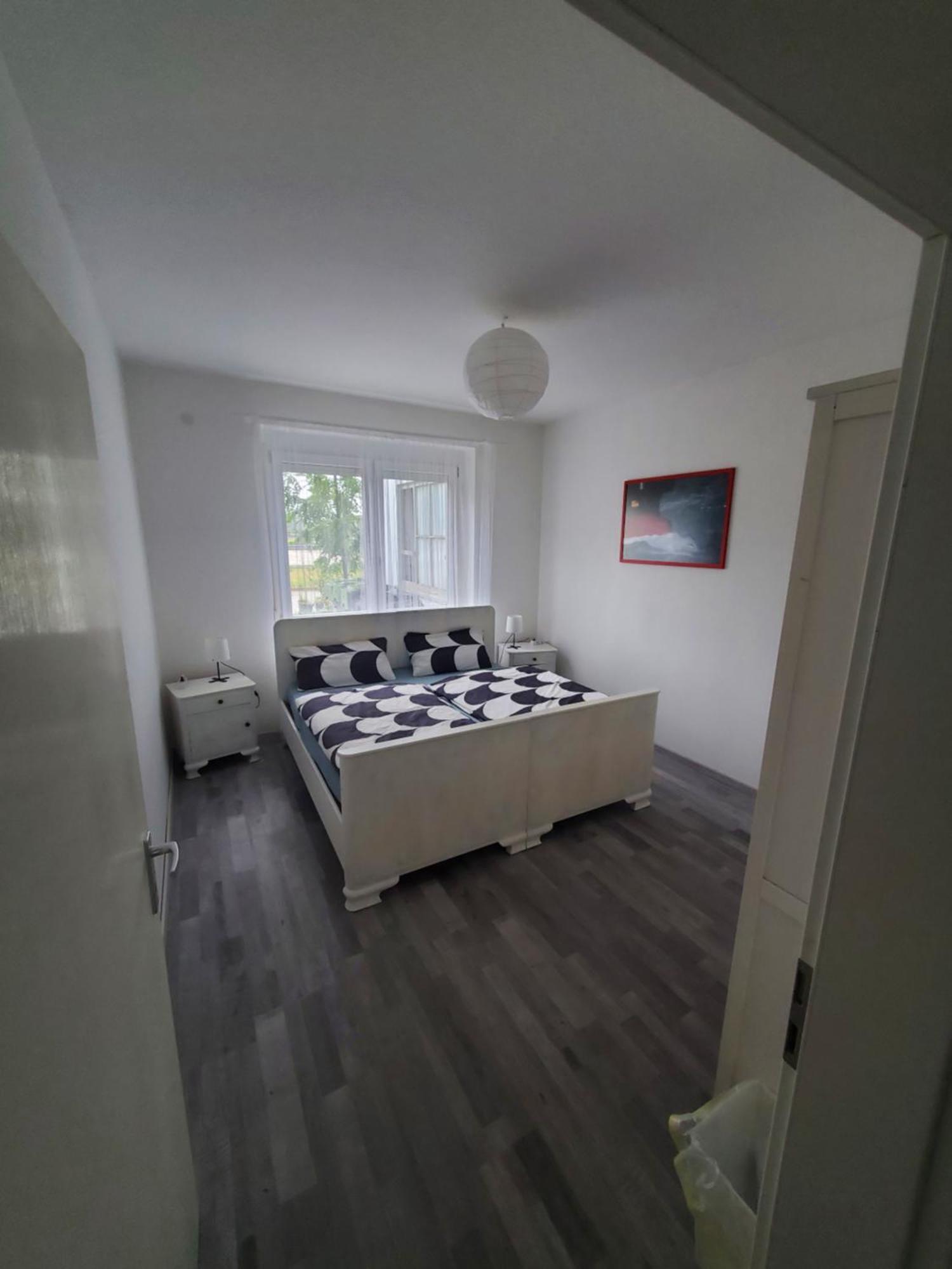 Grosse 3 Zi Wohnung Auf Der Pferde Farm Лар Экстерьер фото